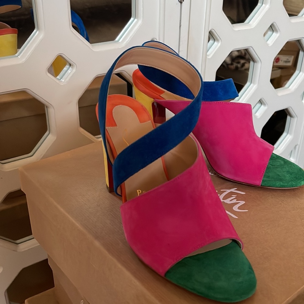 LOUBUTION SANDALS - Picture 3 of 4